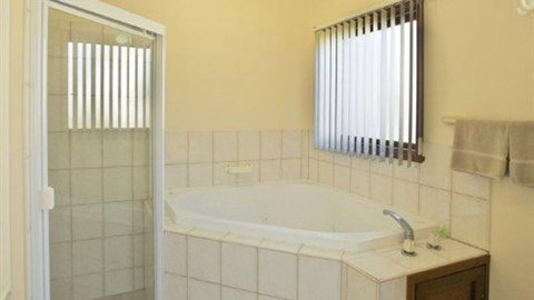 Admiral Motor Inn - Tourism TAS 4