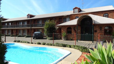 Hermitage Motor Inn - Tourism TAS 3