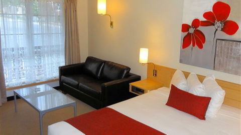Hermitage Motor Inn - Tourism TAS 4