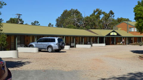 Mountain View Motor Inn And Holiday Lodges - Tourism TAS 1