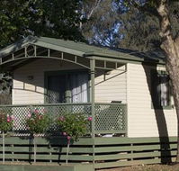 Painters Island Caravan Park - Hobart Tourism