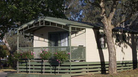 Painters Island Caravan Park - Hobart Tourism 0