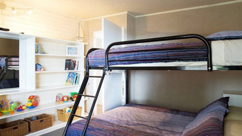 Arlingtons - Tourism TAS 5