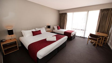 ClubMulwala Resort - Hobart Tourism 5