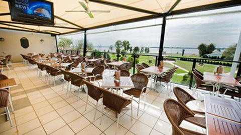 ClubMulwala Resort - Hobart Tourism 4