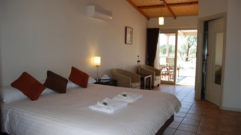 Mungo Lodge - Hobart Tourism 1