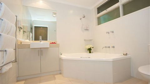 Best Western Plus Brooklands Of Mornington - Hobart Tourism 3