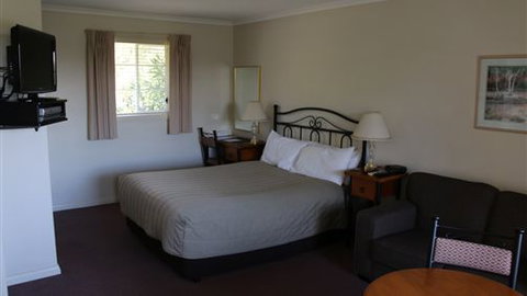 Yarra Gables Motel - Tourism TAS 3