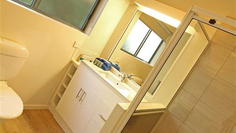 Coastal Motel - Tourism TAS 2