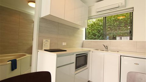 Coastal Motel - Tourism TAS 3
