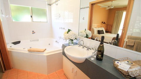 Golden Heritage Motor Inn - Tourism TAS 2