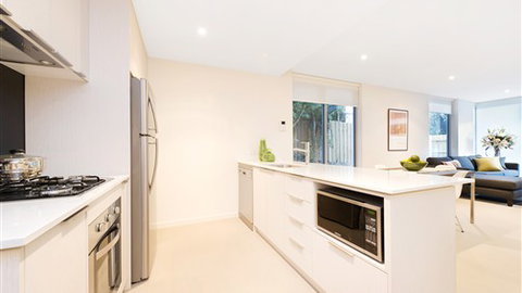 Best Western The Tudor Box Hill - Hobart Tourism 0