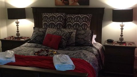 Emerald Creek Cottages - Tourism TAS 0