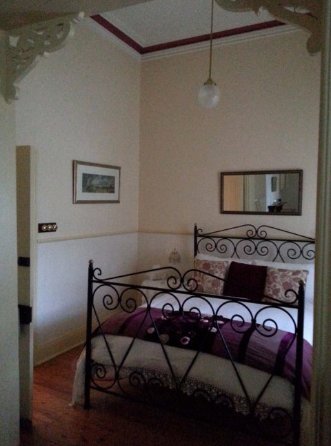 Eastcliff Cottage Sorrento - Hobart Tourism 3