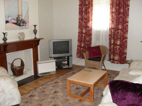 Aaron Cottage - Tourism TAS 4