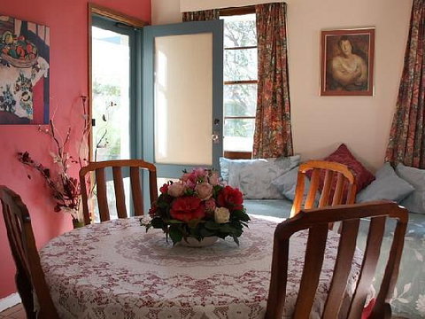 Practically Lakeside B And B - Tourism TAS 2