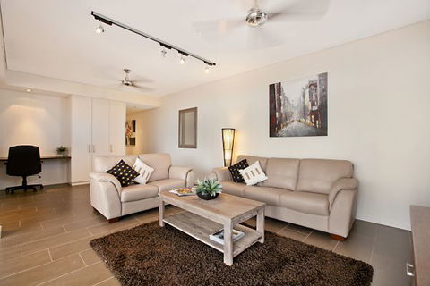 Ananya Executive - Hobart Tourism 2