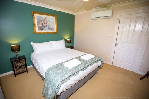 Dell-Lee Cottage - Hobart Tourism 1