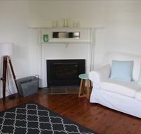 Dreamer's Cottage - Hobart Tourism