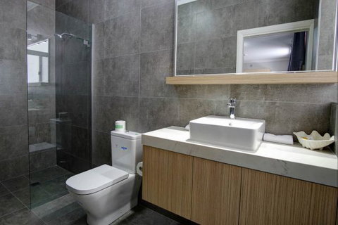 Lakes And Ocean Hotel - Tourism TAS 9