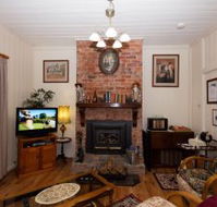 Tenterfield Historic Luxury Cottage - Tourism TAS