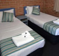 The Oaks Hotel Motel  - Hobart Tourism