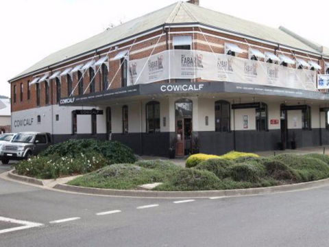 Cow And Calf Hotel - Hobart Tourism 0