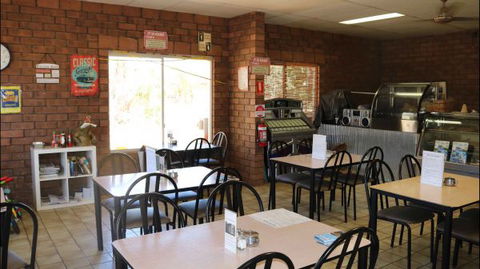 Mataranka Roadhouse And Cabins - Hobart Tourism 2