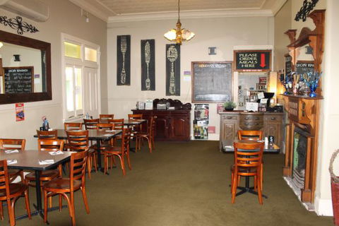 Neath Hotel - Tourism TAS 4