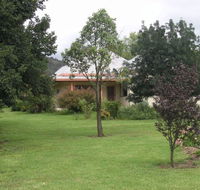 Old Bara Farmstay - Hobart Tourism