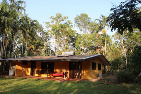Rakhi Retreat - Tourism TAS 7