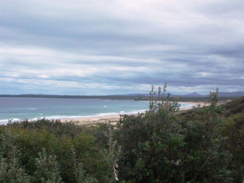 Surfside Caravan Lodge - Tourism TAS 1