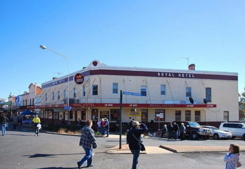 The Royal Hotel Grenfell - Tourism TAS 1