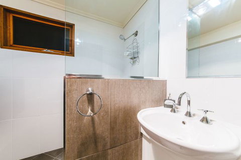 Alpine Edge Accommodation - Tourism TAS 3