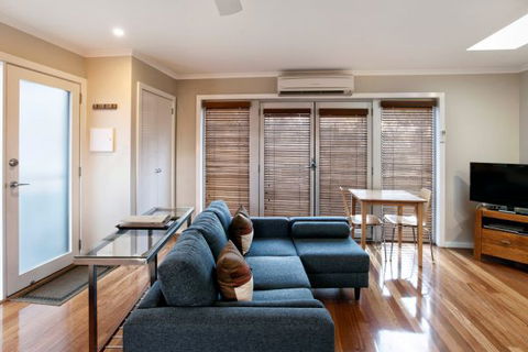 Bella Loft - Hobart Tourism 7
