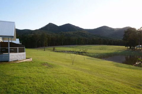 Villa Siena - Hobart Tourism 3