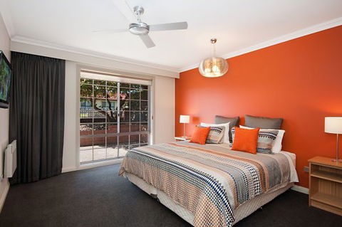 Limestone Coast Apartments - Hobart Tourism 5