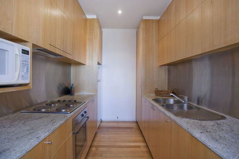 Phoenix Apartments - Tourism TAS 3