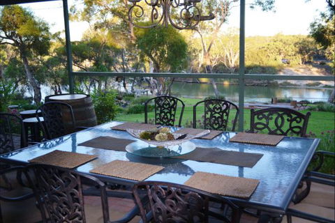 River Shack Rentals - Living The Dream - Tourism TAS 59