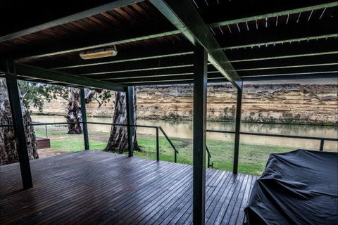 River Shack Rentals - Living The Dream - Tourism TAS 7