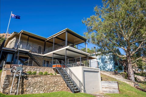 River Shack Rentals - Living The Dream - Tourism TAS 46