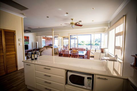 River Shack Rentals - Living The Dream - Tourism TAS 53
