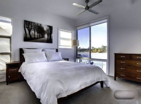 River Shack Rentals - Living The Dream - Tourism TAS 99