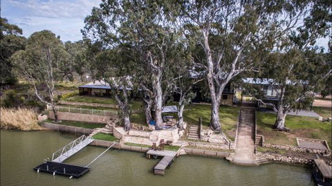 River Shack Rentals - Living The Dream - Tourism TAS 45