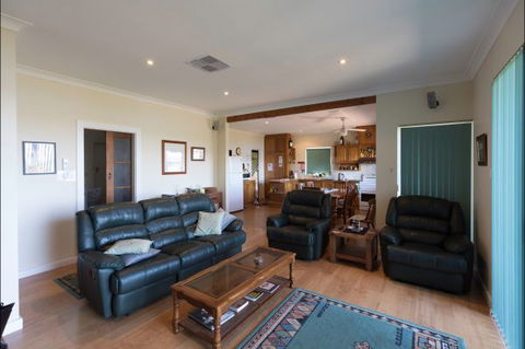 River Shack Rentals - Living The Dream - Tourism TAS 65