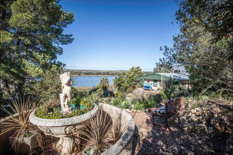 River Shack Rentals - Living The Dream - Tourism TAS 68