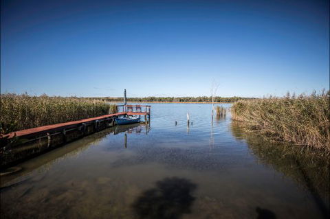River Shack Rentals - Living The Dream - Tourism TAS 72