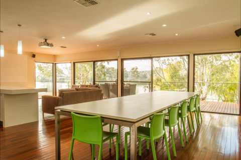 River Shack Rentals - Living The Dream - Tourism TAS 128