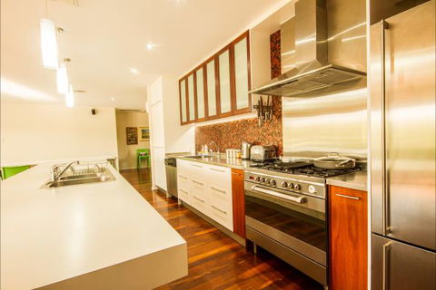 River Shack Rentals - Living The Dream - Tourism TAS 130