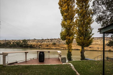 River Shack Rentals - Living The Dream - Tourism TAS 73